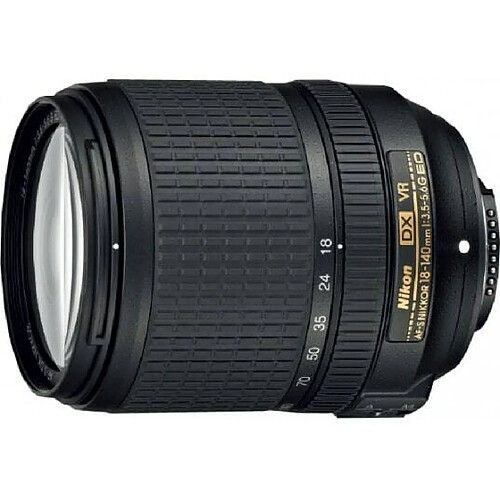 Nikon AF-S DX 18-140 mm f/3,5-5,6G ED VR
