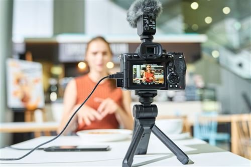 Cámara híbrida Sony A7 IV NU - Imagen de 5