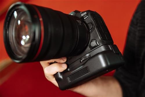 Empuñadura de ventilador Canon CF-R20EP para EOS R5 Mark II, color negro - Imagen de 3